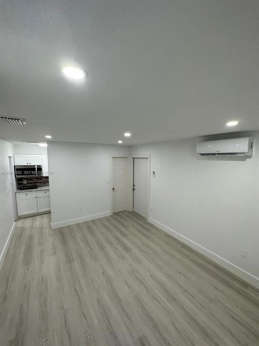 20926 SW 124th Ave Rd Miami, FL 33177
