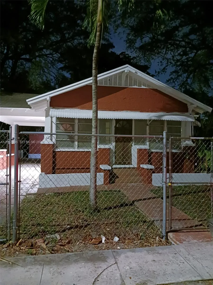 21 NW 61st St Miami, FL 33127