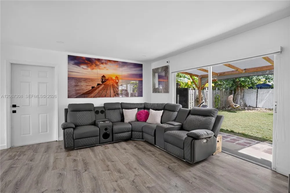 12219 SW 198th Ter Miami, FL 33177