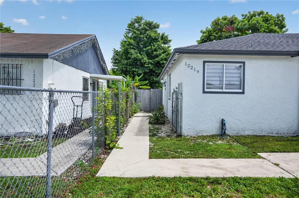 12219 SW 198th Ter Miami, FL 33177