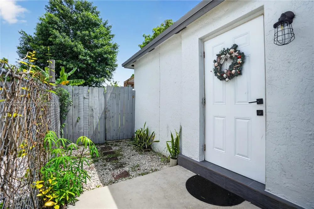 12219 SW 198th Ter Miami, FL 33177