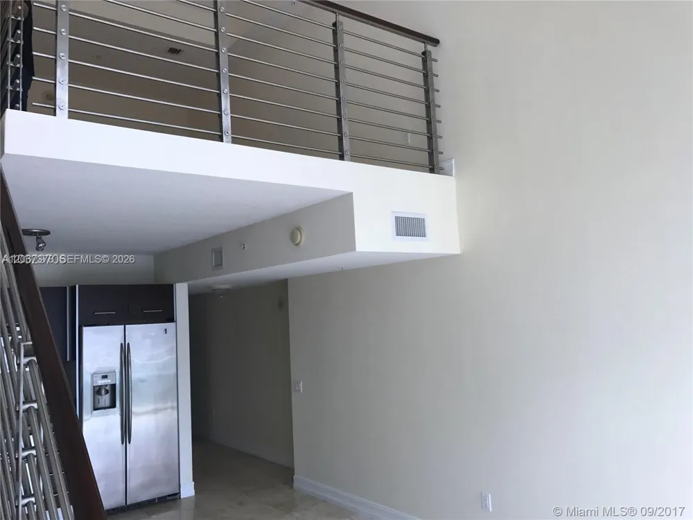 41 SE 5th St #1606 Miami, FL 33131