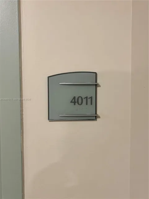 1900 Bayshore Dr #4011
