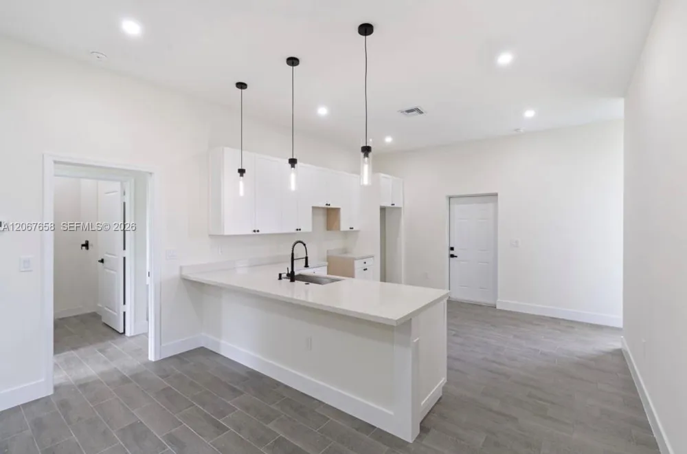710 Peacock Ave Lehigh Acres, FL 33974