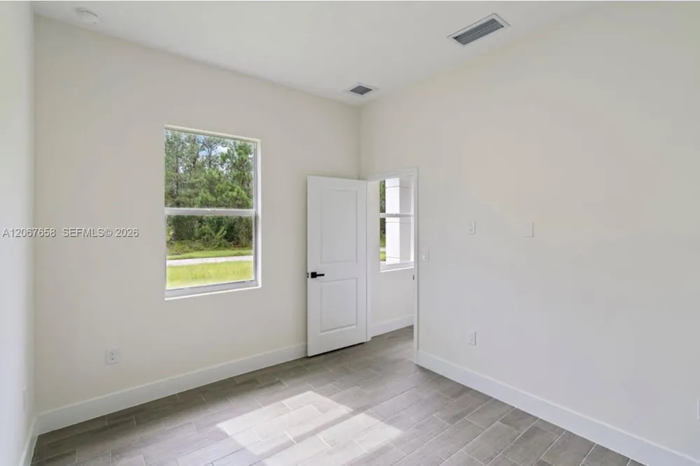 710 Peacock Ave Lehigh Acres, FL 33974