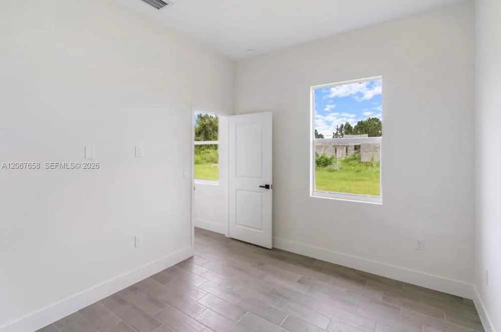 710 Peacock Ave Lehigh Acres, FL 33974