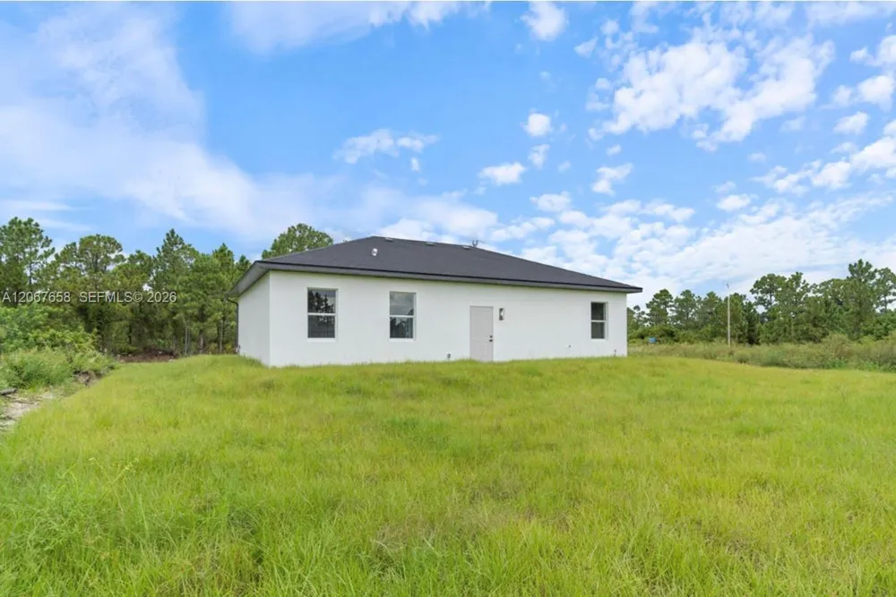 710 Peacock Ave Lehigh Acres, FL 33974