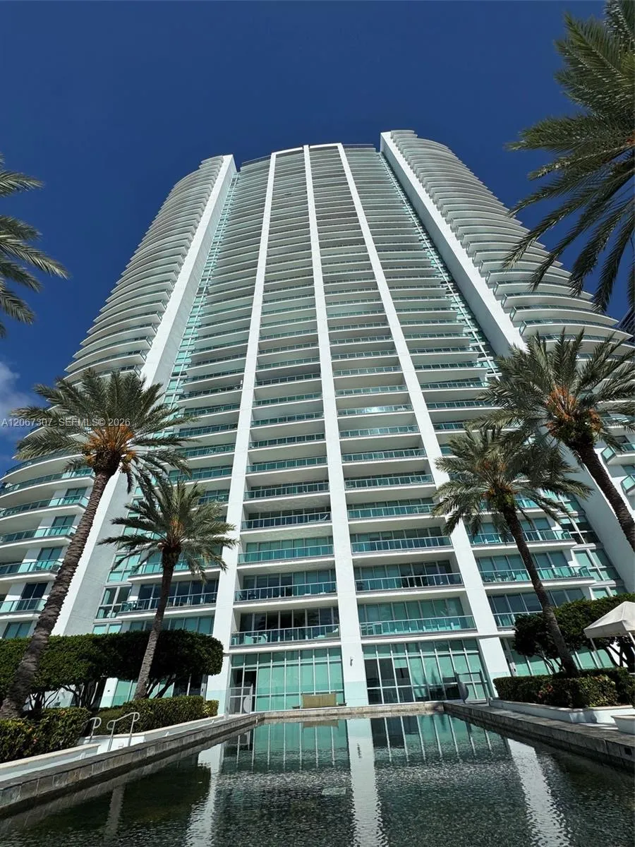 1331 Brickell Bay Dr #1708 Miami, FL 33131