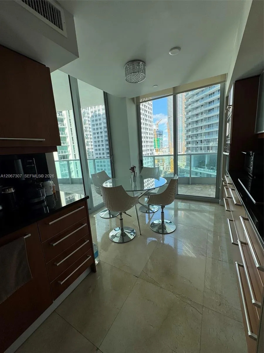 1331 Brickell Bay Dr #1708 Miami, FL 33131