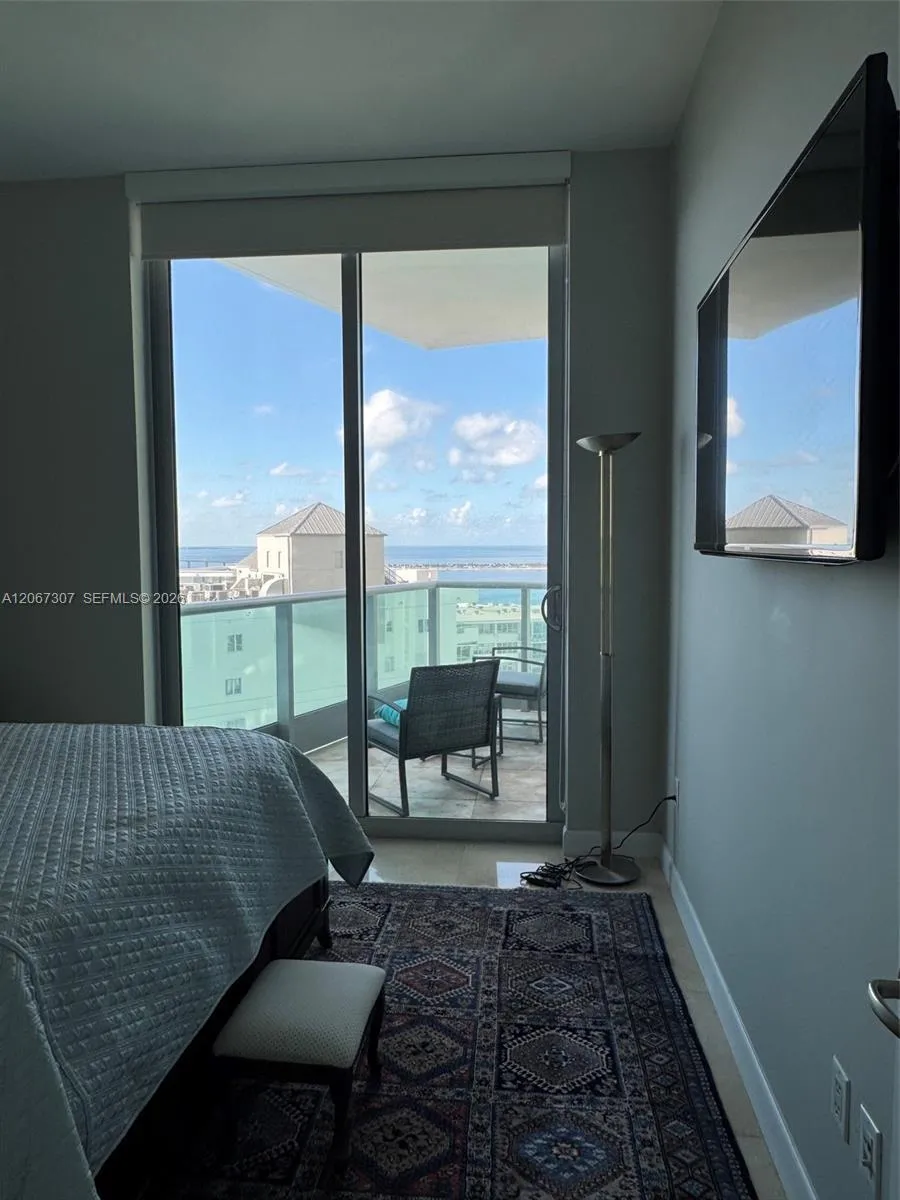 1331 Brickell Bay Dr #1708 Miami, FL 33131