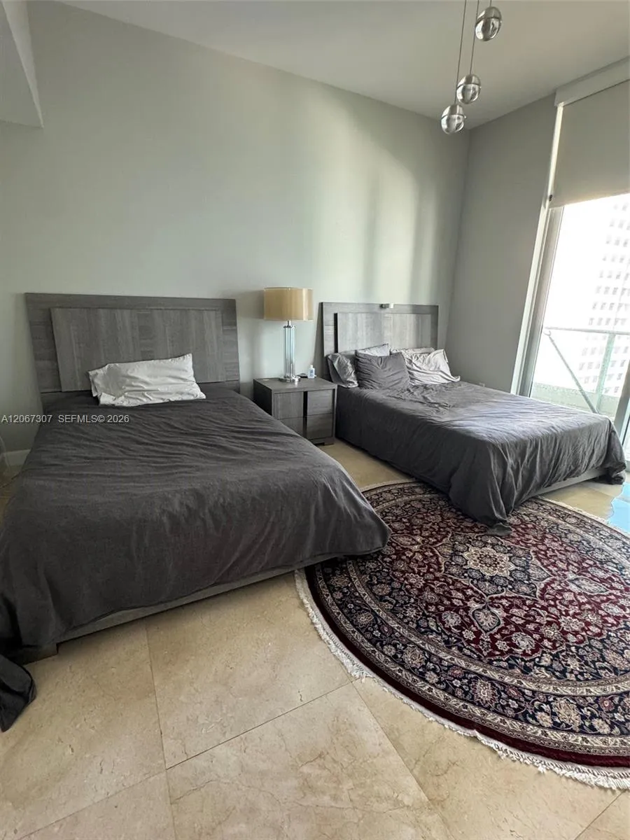 1331 Brickell Bay Dr #1708 Miami, FL 33131