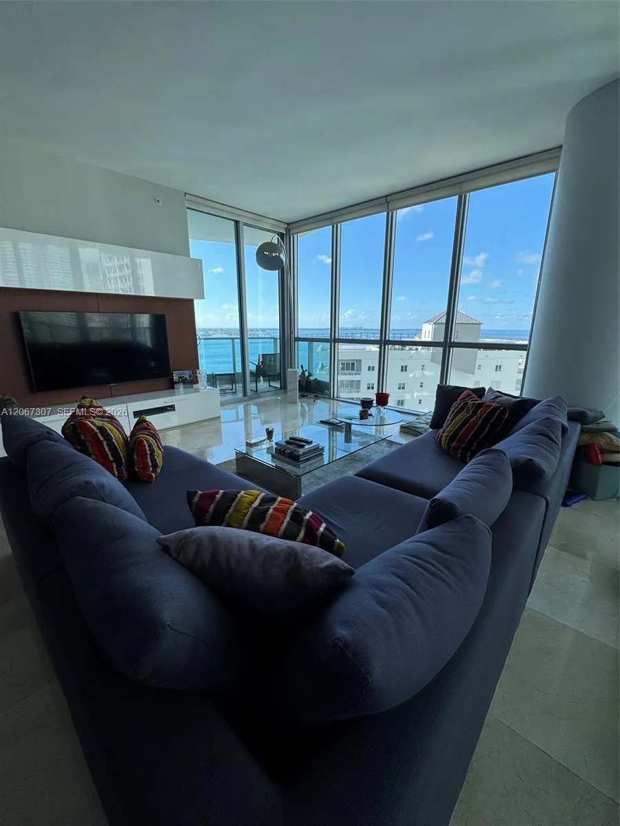 1331 Brickell Bay Dr #1708 Miami, FL 33131
