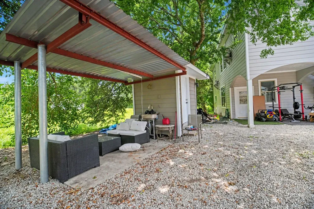 104 Virginia Street South Houston, TX 77587