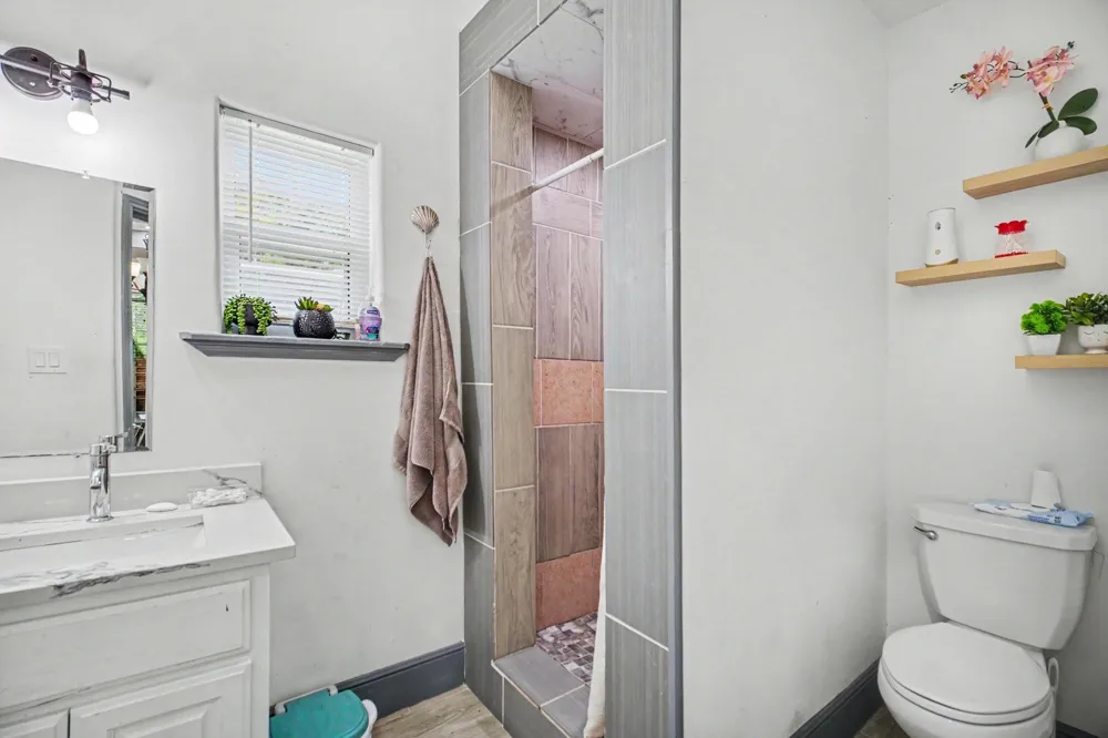 104 Virginia Street South Houston, TX 77587