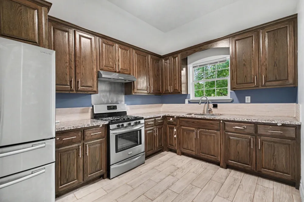 104 Virginia Street South Houston, TX 77587