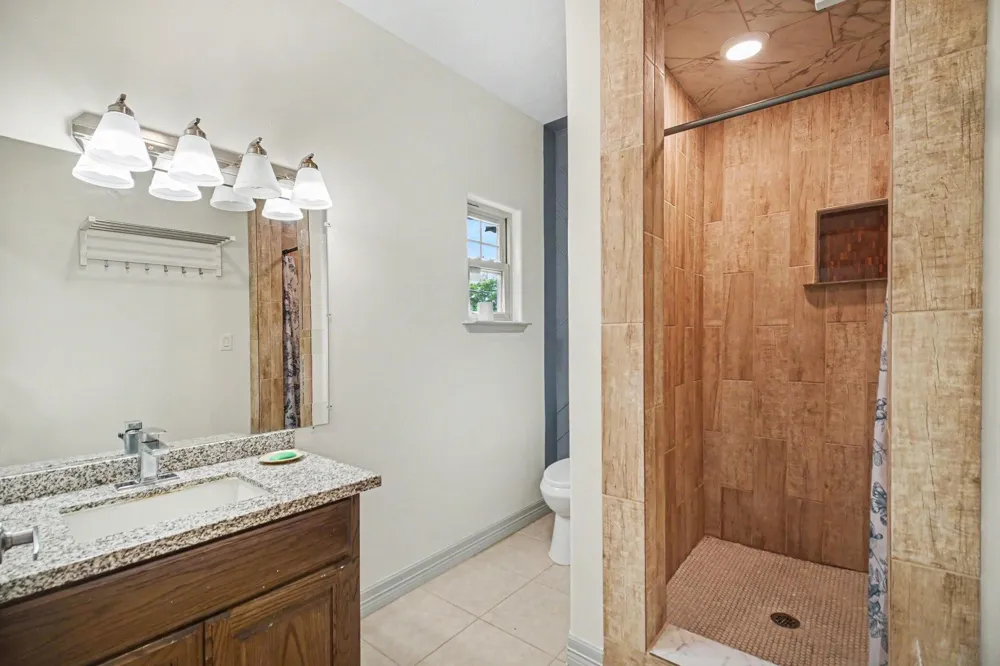 104 Virginia Street South Houston, TX 77587