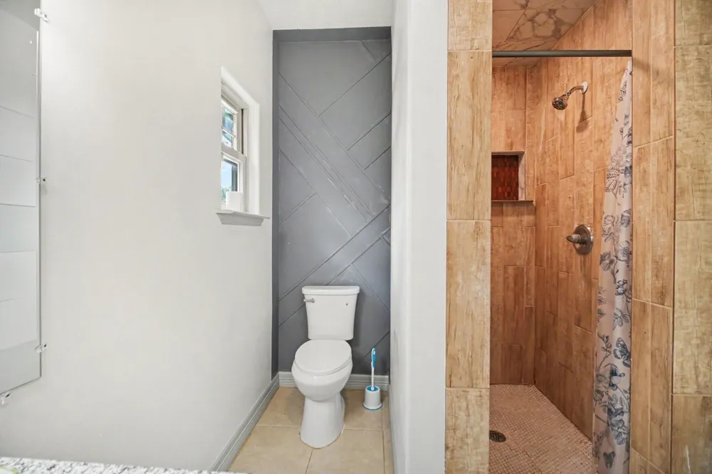 104 Virginia Street South Houston, TX 77587