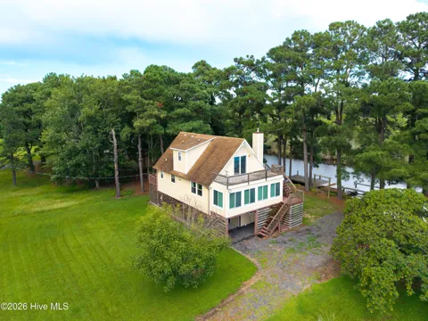 109 Blue Heron Road