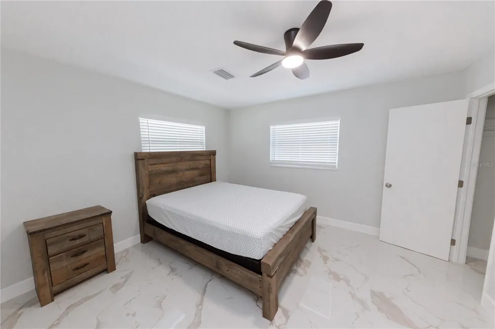 4946 DR MARTIN LUTHER KING JR STREET S St Petersburg, FL 33705