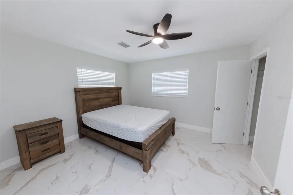 4946 DR MARTIN LUTHER KING JR STREET S St Petersburg, FL 33705