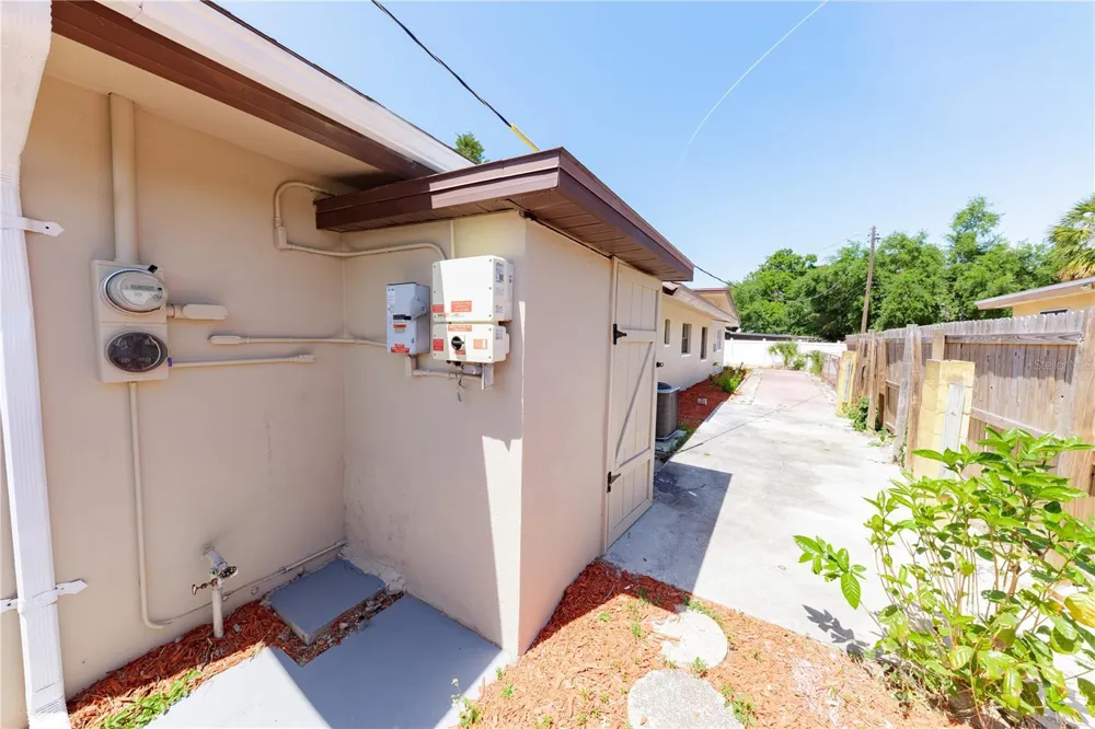 4946 DR MARTIN LUTHER KING JR STREET S St Petersburg, FL 33705