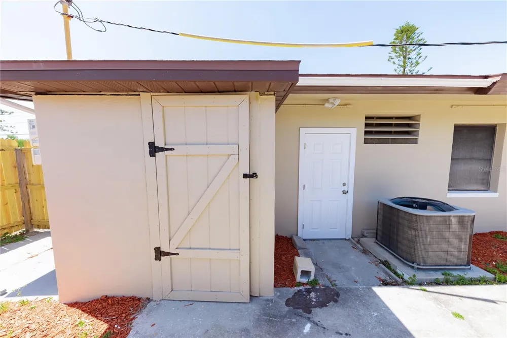 4946 DR MARTIN LUTHER KING JR STREET S St Petersburg, FL 33705