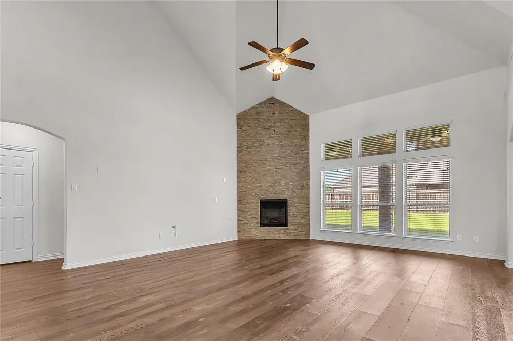 1209 Rogers Parkway Forney, TX 75126