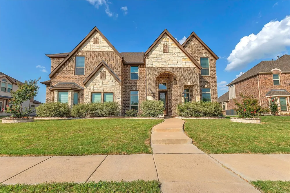 1209 Rogers Parkway Forney, TX 75126