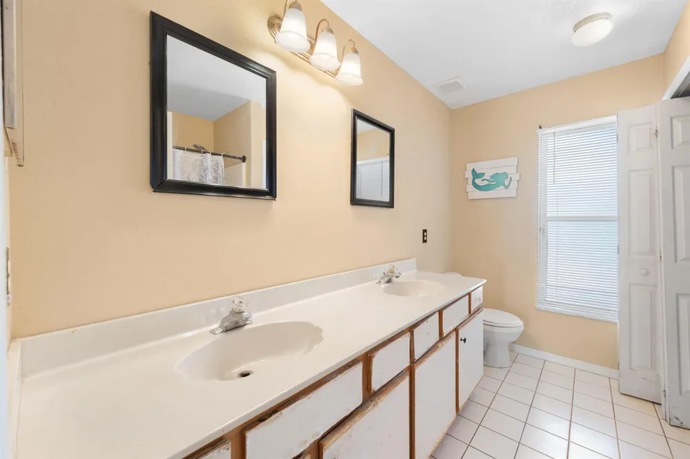 5930 NW Theda Lane Port St. Lucie, FL 34983