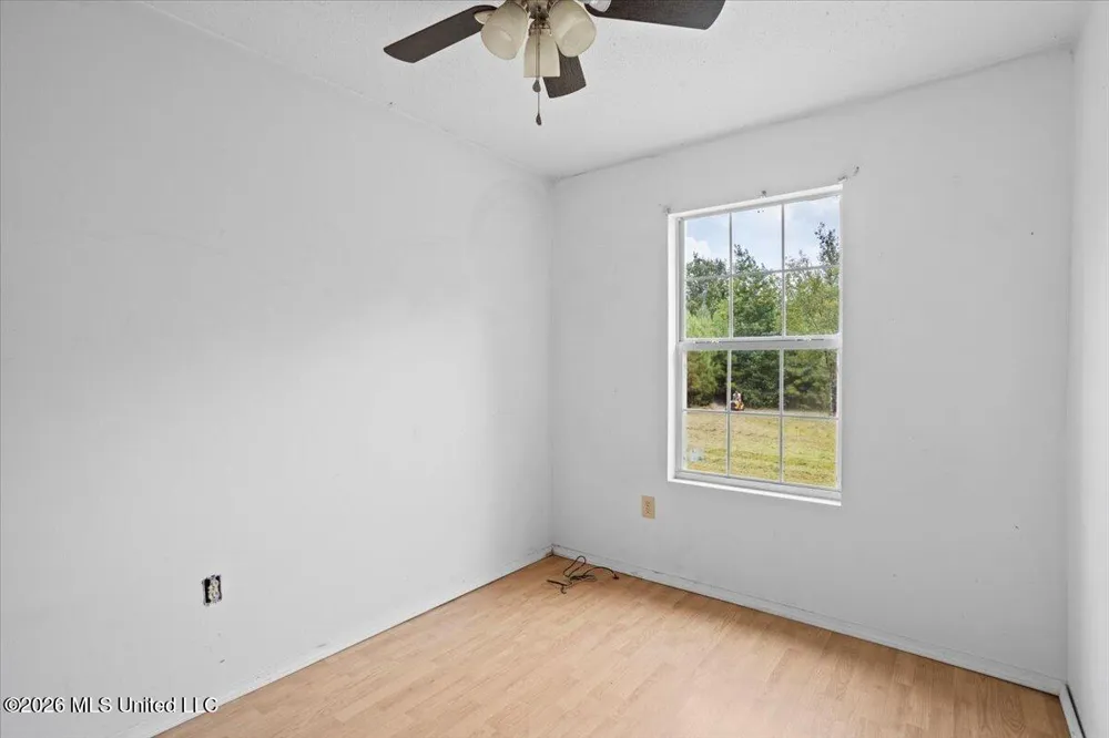 328 W Progress Road Prentiss, MS 39474