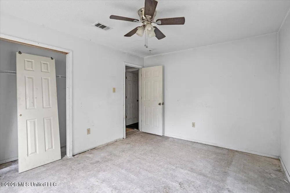 328 W Progress Road Prentiss, MS 39474