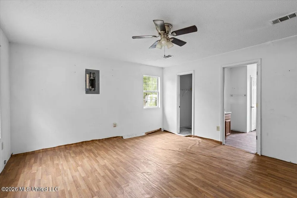 328 W Progress Road Prentiss, MS 39474