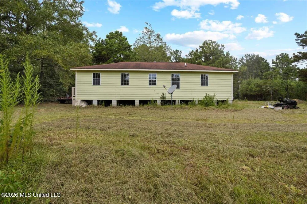 328 W Progress Road Prentiss, MS 39474