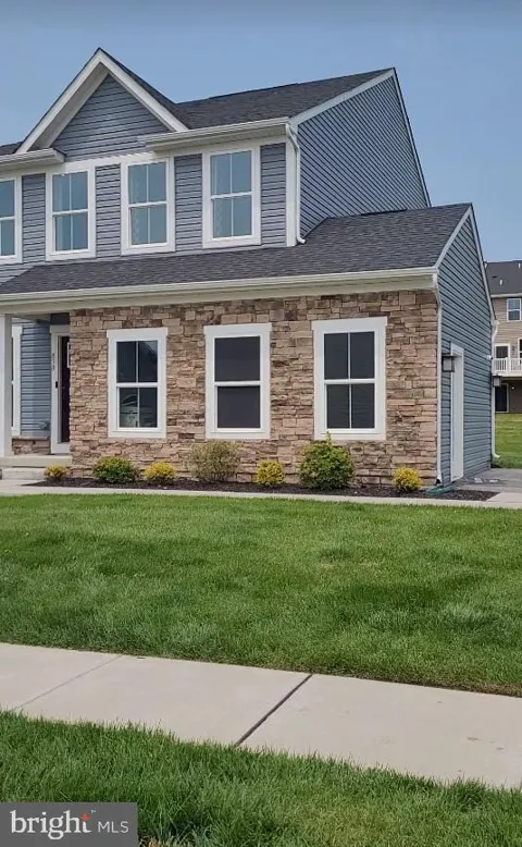 830 FOUNTAIN TRAIL