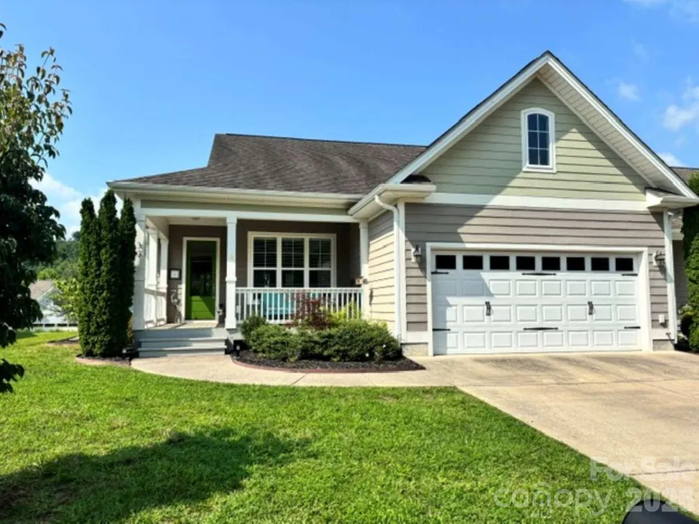 30 Rose Point Drive Leicester, NC 28748