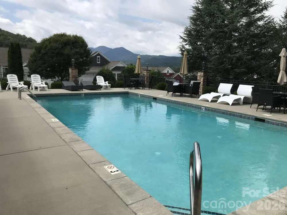 30 Rose Point Drive Leicester, NC 28748