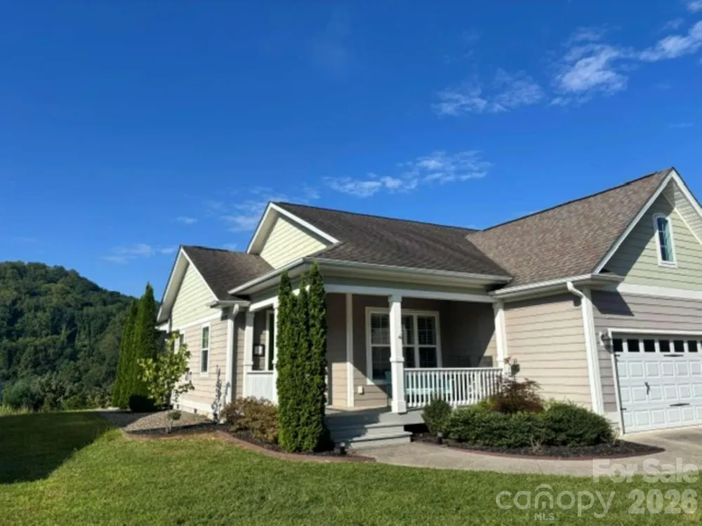 30 Rose Point Drive Leicester, NC 28748