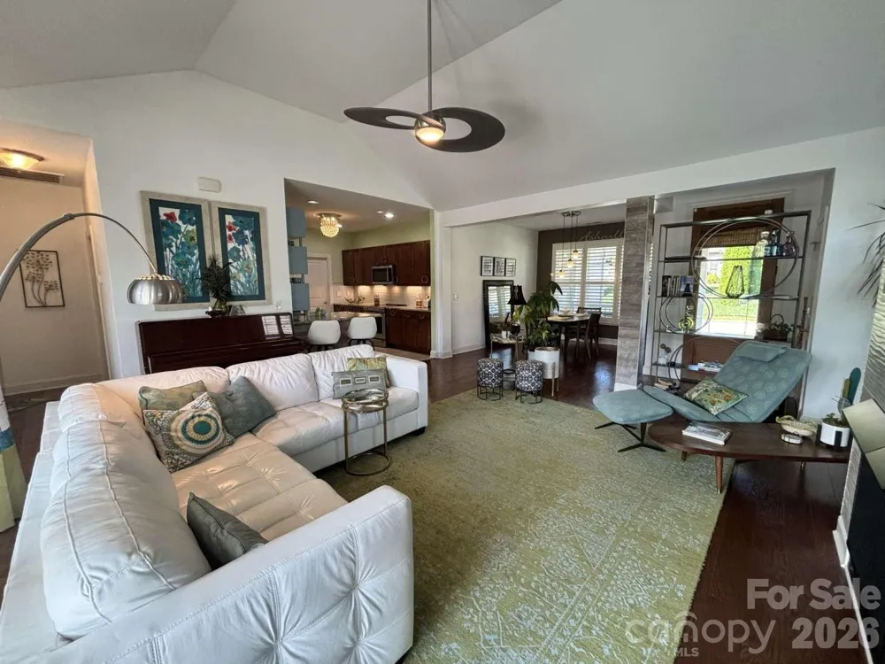 30 Rose Point Drive Leicester, NC 28748