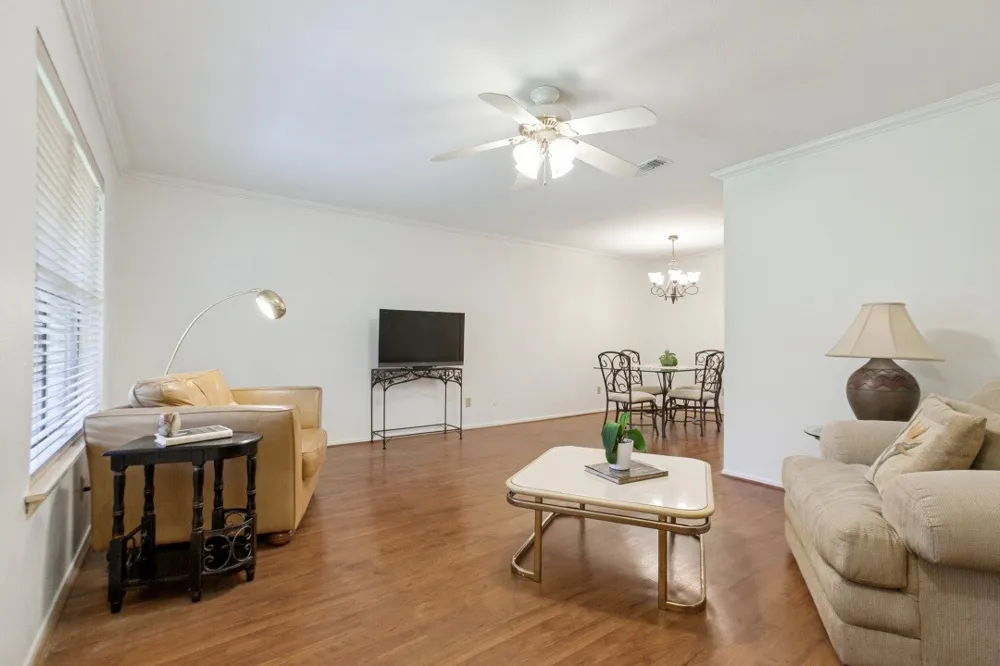 13844 Methuen Green Lane Dallas, TX 75240