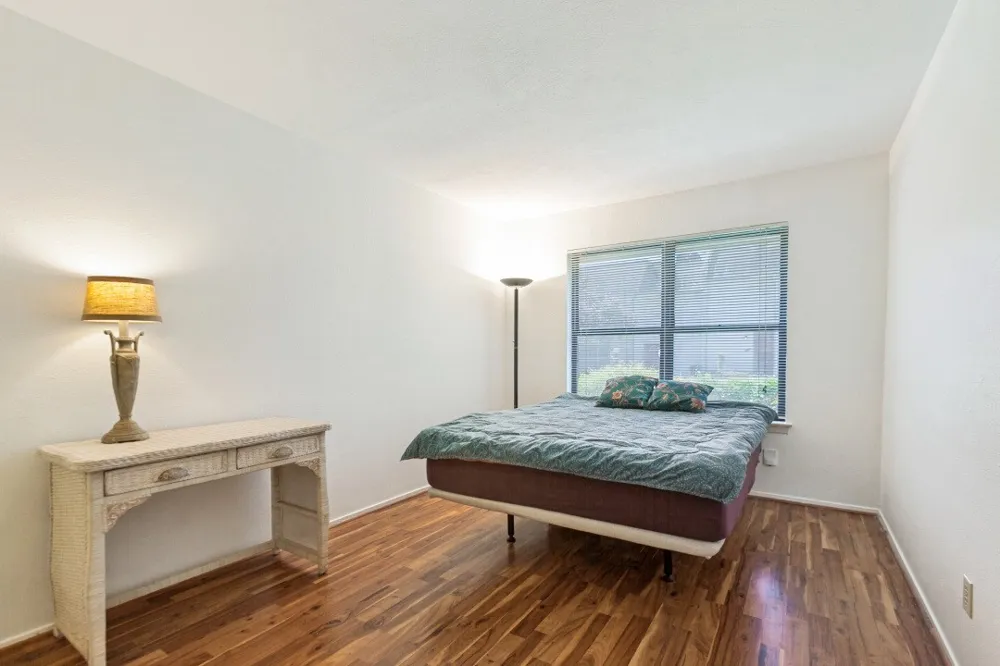 13844 Methuen Green Lane Dallas, TX 75240