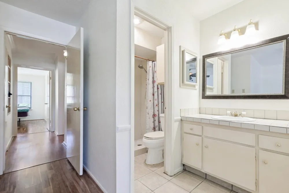 13844 Methuen Green Lane Dallas, TX 75240