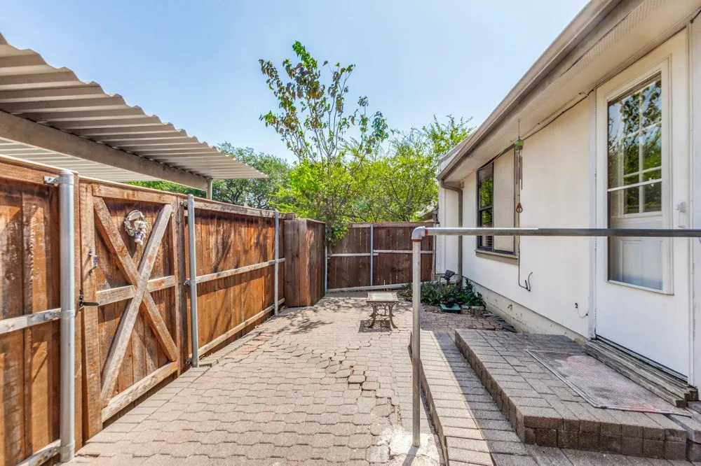 13844 Methuen Green Lane Dallas, TX 75240
