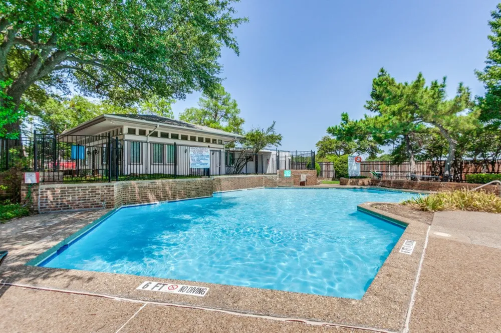 13844 Methuen Green Lane Dallas, TX 75240