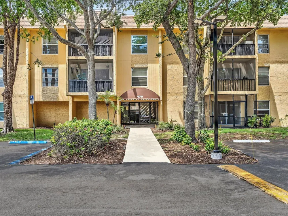 470 NW 20th Street Boca Raton, FL 33431