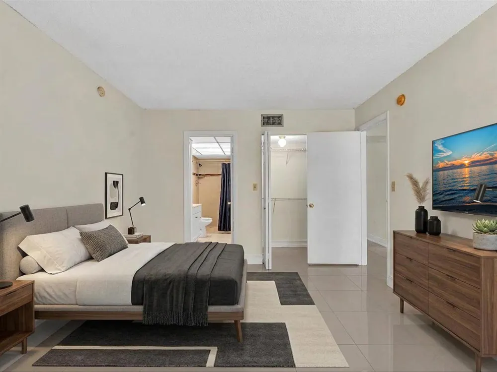 470 NW 20th Street Boca Raton, FL 33431
