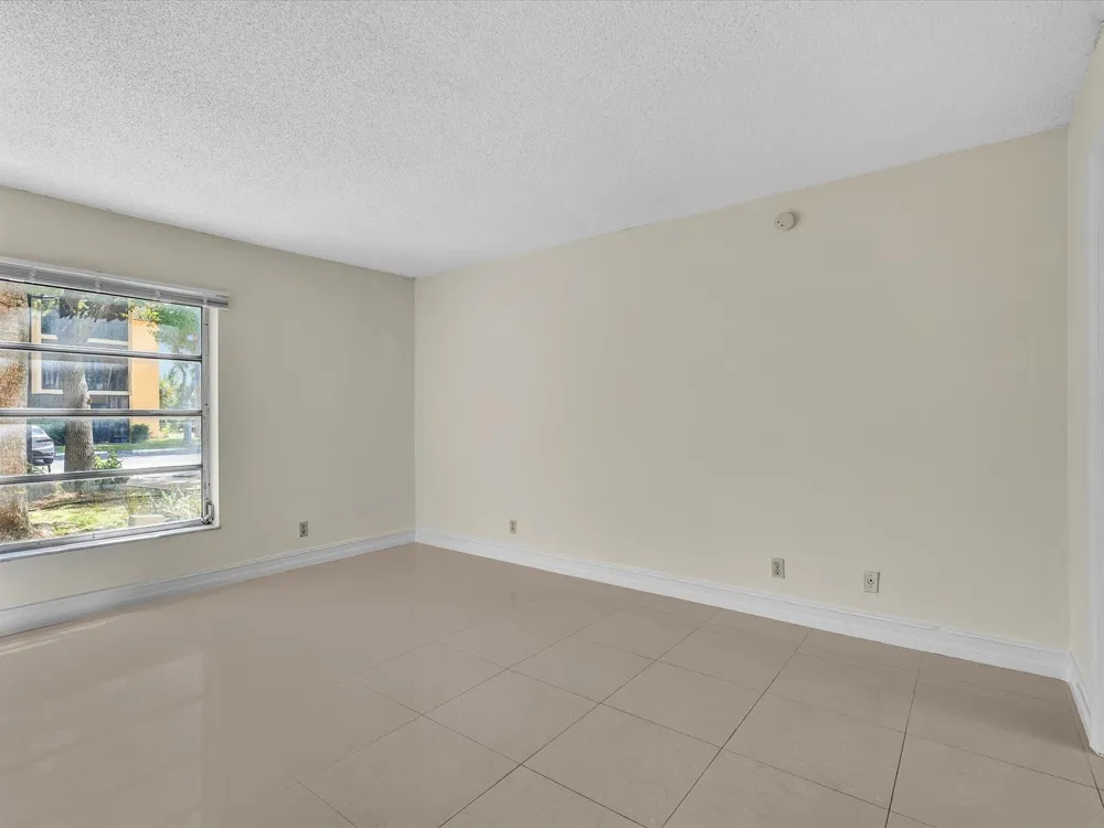 470 NW 20th Street Boca Raton, FL 33431