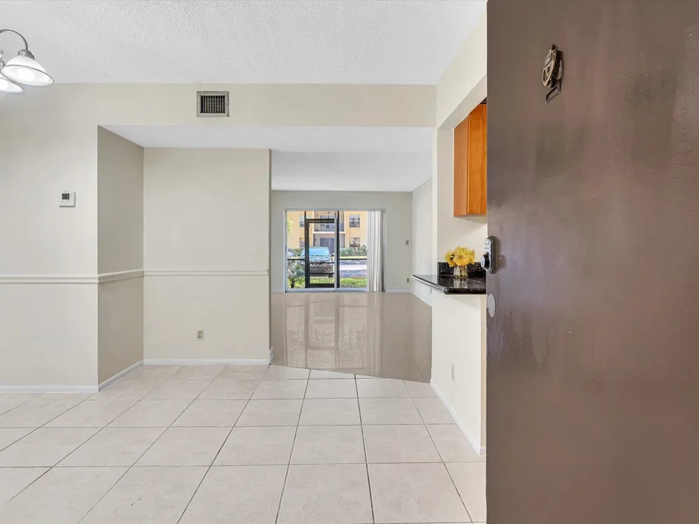 470 NW 20th Street Boca Raton, FL 33431