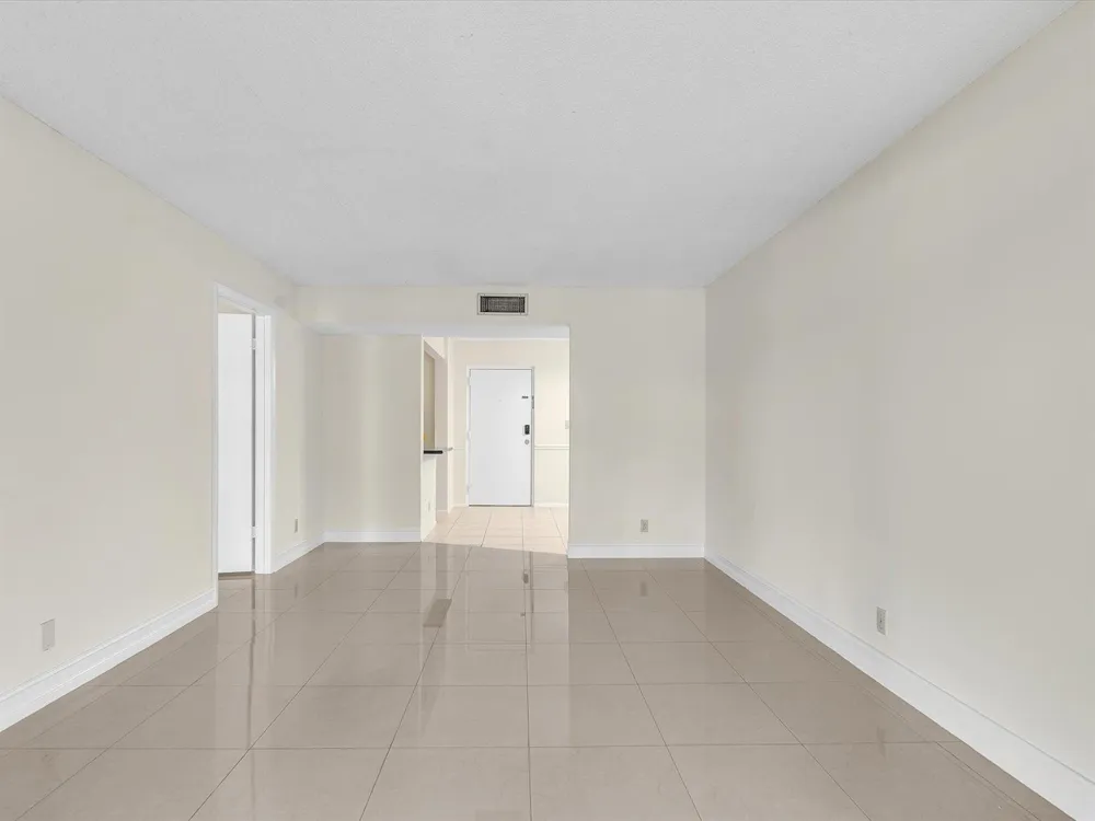 470 NW 20th Street Boca Raton, FL 33431