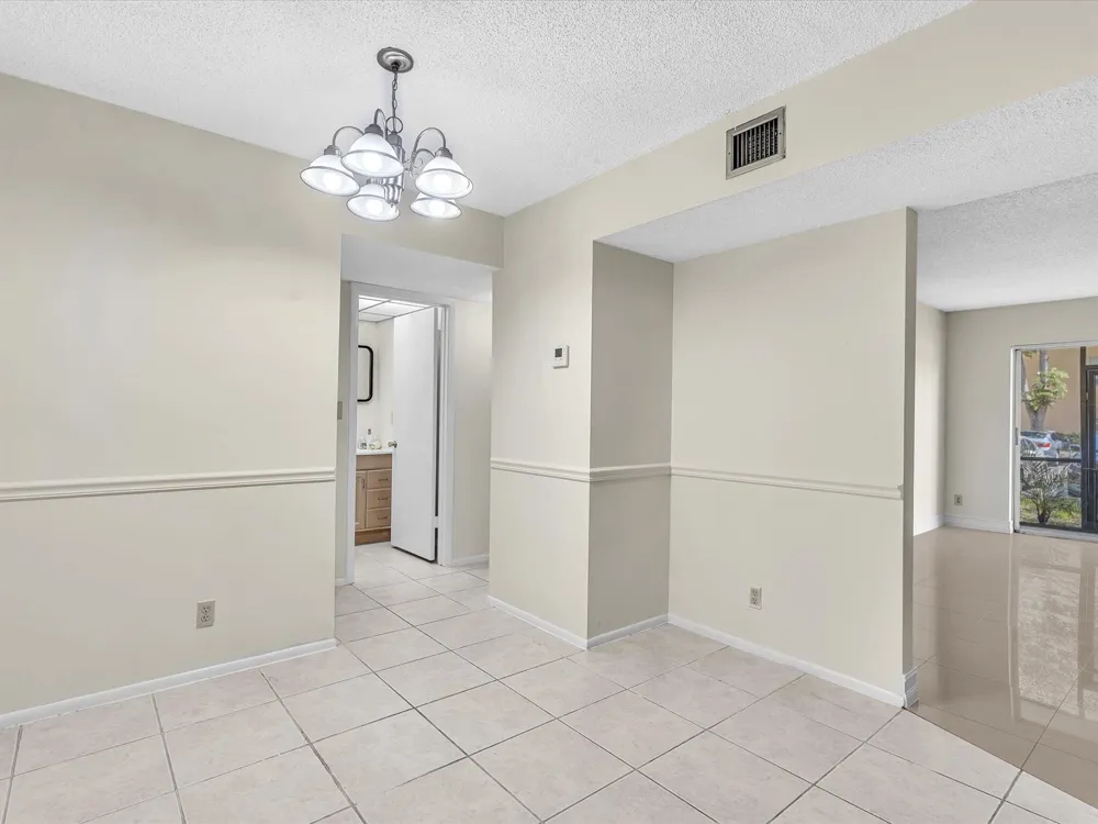 470 NW 20th Street Boca Raton, FL 33431