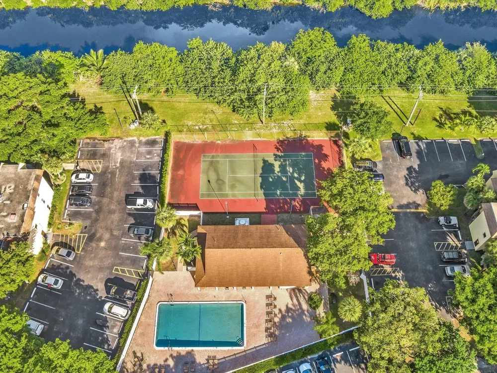 470 NW 20th Street Boca Raton, FL 33431